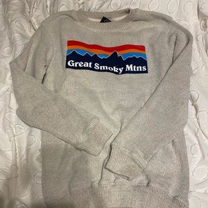 Great smoky mountains sweater/crew neck